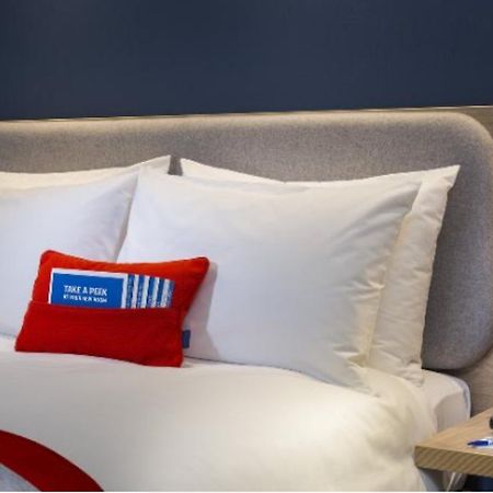 Holiday Inn Express Astana - Turan Ngoại thất bức ảnh