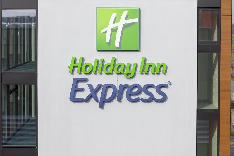Holiday Inn Express Astana - Turan Ngoại thất bức ảnh